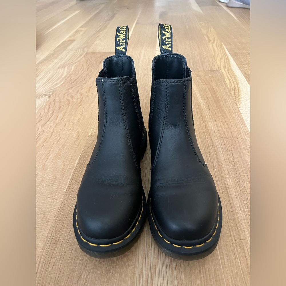 Dr. Martens 2976 Chelsea Boot
